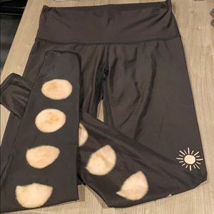 Teeki moon leggings!!